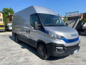 IVECO Daily Benzina/Metano 2018 usata, Bologna