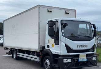IVECO 120 E 19  MANUAL-GEARBOX Diesel 2016 usata, Bari
