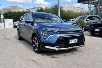 KIA Niro Elettrica/Benzina 2022 usata, Latina