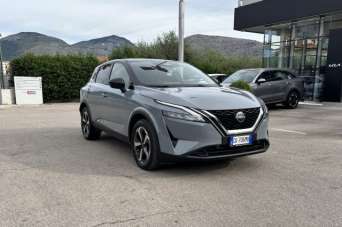 NISSAN Qashqai Elettrica/Benzina 2022 usata, Latina