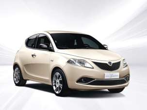 LANCIA Ypsilon Elettrica/Benzina 2024 usata, Roma
