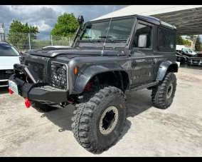 LAND ROVER Defender Diesel 2004 usata, Macerata LAND ROVER Defender Diesel 2004 usata, Macerata