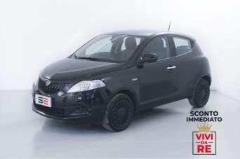 LANCIA Ypsilon Elettrica/Benzina 2023 usata, Padova