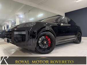 PORSCHE Cayenne Elettrica/Benzina 2024 usata, Trento
