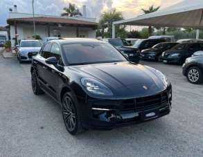 PORSCHE Macan Benzina 2019 usata, Brindisi