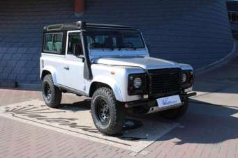 LAND ROVER Defender Diesel 2006 usata, Trento