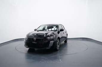 PEUGEOT 208 Elettrica/Benzina 2025 usata, Napoli