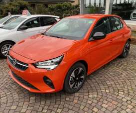 OPEL Corsa-e Elettrica 2023 usata, Milano