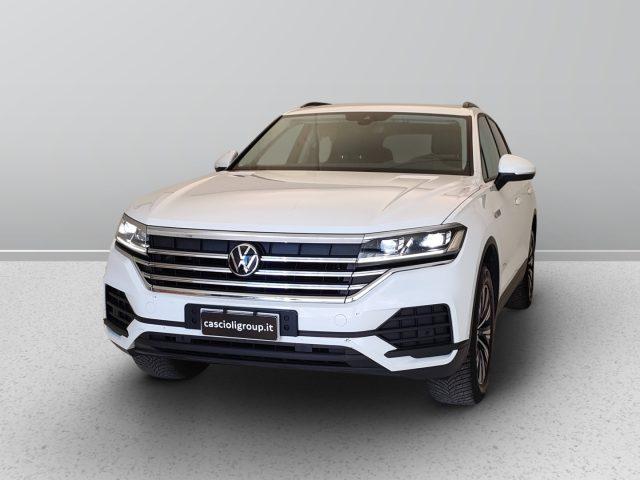 VOLKSWAGEN Touareg Diesel 2021 usata, Ascoli Piceno foto