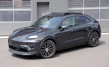 PORSCHE Macan Elettrica 2025 usata, Pistoia