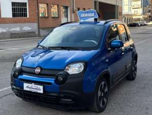 FIAT Panda Cross Elettrica/Benzina 2025 usata, Cuneo