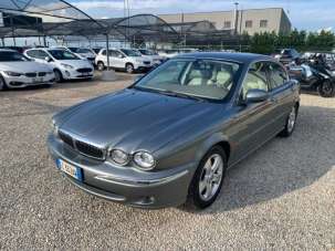 JAGUAR X-Type Benzina 2002 usata, Pavia