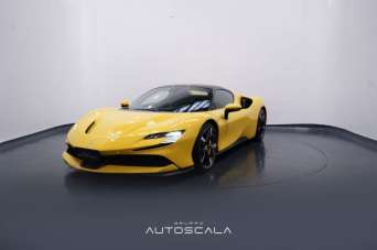 FERRARI SF90 Elettrica/Benzina 2025 usata, Napoli