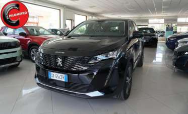 PEUGEOT 3008 Diesel 2022 usata, Brindisi