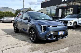 KIA Stonic Elettrica/Benzina 2025 usata, Latina