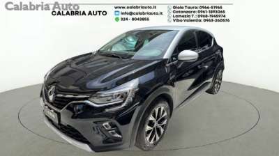 RENAULT Captur Elettrica/Benzina 2023 usata, Reggio di Calabria