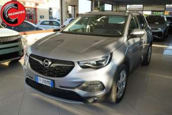 OPEL Grandland X Diesel 2018 usata, Brindisi