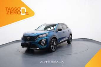 PEUGEOT 2008 Benzina 2025 usata, Napoli