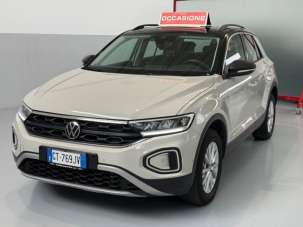 VOLKSWAGEN T-Roc Benzina 2024 usata, Milano