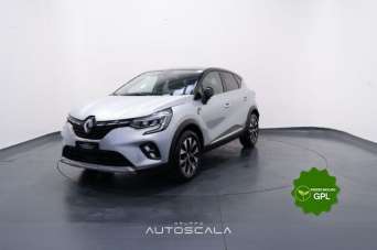 RENAULT Captur Benzina/GPL 2024 usata, Napoli