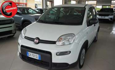 FIAT Panda Elettrica/Benzina 2023 usata, Brindisi