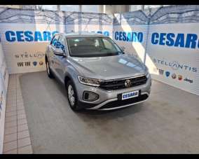 VOLKSWAGEN T-Roc Benzina 2022 usata, Italia