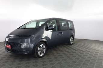 HYUNDAI Staria Diesel 2024 usata, Verona