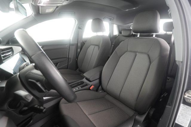 AUDI A3 Diesel 2022 usata, Verona foto