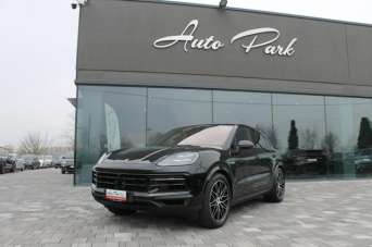 PORSCHE Cayenne Elettrica/Benzina 2024 usata, Padova