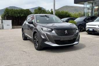 PEUGEOT 2008 Diesel 2023 usata, Latina