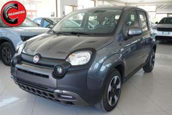 FIAT Panda Elettrica/Benzina 2023 usata, Brindisi
