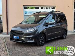 FORD Tourneo Courier Benzina 2019 usata, Pavia