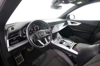 AUDI Q8 Elettrica/Diesel 2021 usata, Verona