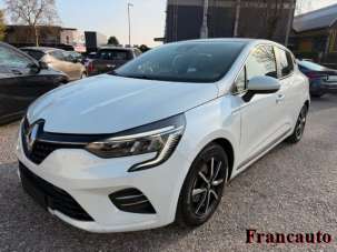RENAULT Clio Elettrica/Benzina 2023 usata, Brescia