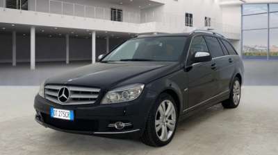 MERCEDES-BENZ 220 Diesel 2008 usata, Pescara