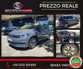 VOLKSWAGEN Touran Benzina 2024 usata, Novara