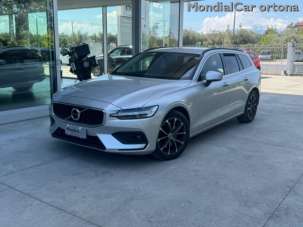 VOLVO V60 Elettrica/Diesel 2022 usata, Chieti