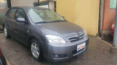 TOYOTA Corolla Diesel 2004 usata, Milano