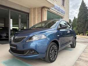 LANCIA Ypsilon Elettrica/Benzina 2023 usata, Brindisi