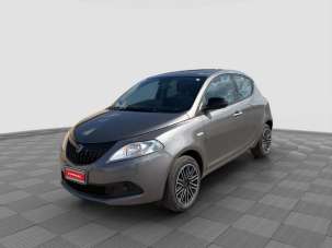 LANCIA Ypsilon Elettrica/Benzina 2023 usata, Verona