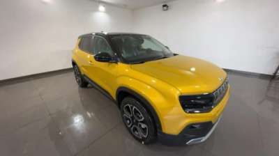JEEP Avenger Benzina 2025 usata, Roma
