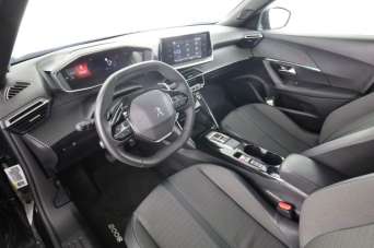 PEUGEOT 2008 Diesel 2023 usata, Verona