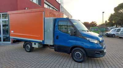 IVECO Daily Diesel 2021 usata, Italia