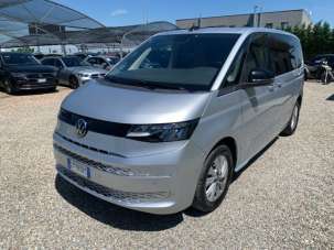 VOLKSWAGEN Multivan Elettrica/Benzina 2023 usata, Pavia
