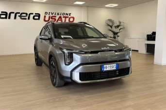 KIA Stonic Elettrica/Benzina 2025 usata, Latina