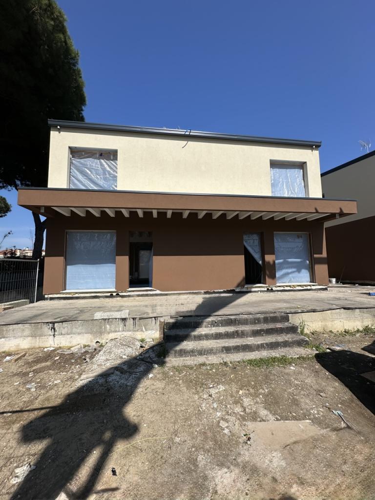 casa indipendente in vendita a Cervia