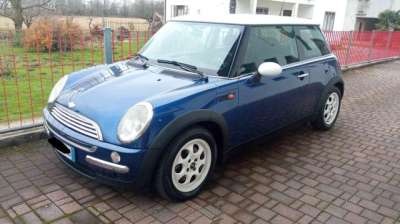 MINI One Benzina 2001 usata, Udine