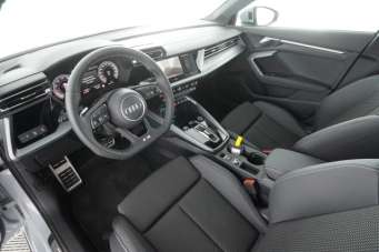 AUDI A3 Elettrica/Benzina 2025 usata, Verona