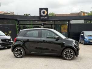 SMART ForFour Benzina 2019 usata, Caserta