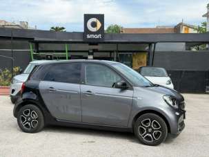 SMART ForFour Benzina 2019 usata, Caserta